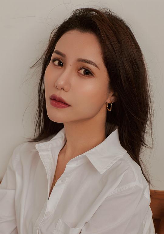 努尔孜业·艾力克木 Nurziye Alikemu