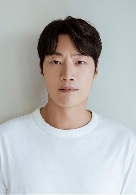 李熙俊 Hee-jun Lee