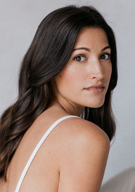 加布莉埃尔·伯恩 Gabrielle Bourne