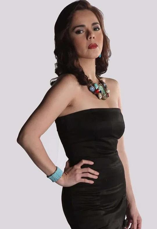 雪莉·富恩特斯 Shirley Fuentes