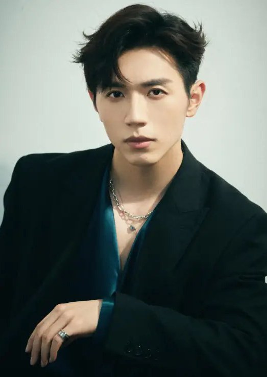 赵冠宇 Guanyu Zhao