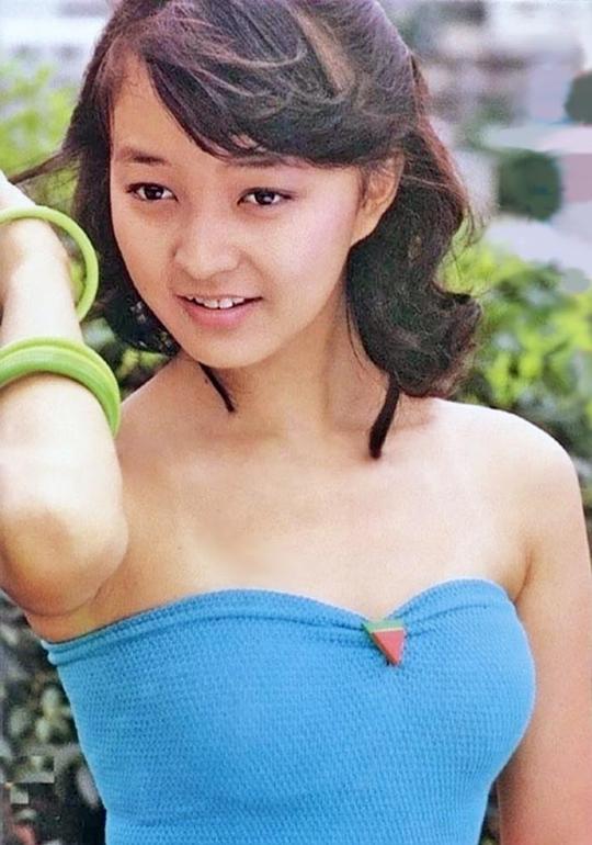 仓田真理子 Mariko Kurata