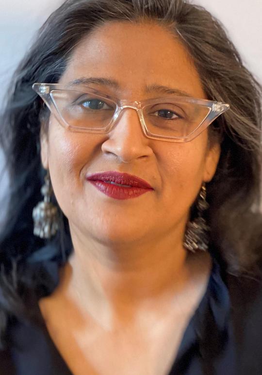梅纳·高尔 Meenu Gaur