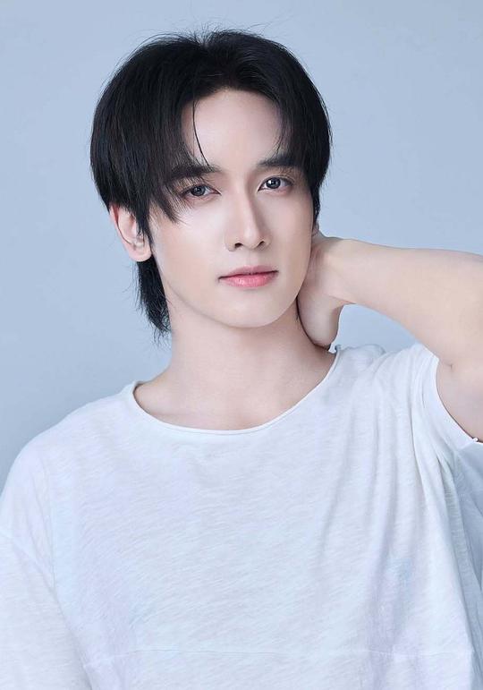 巩塔普·尤他毕查 Kongthap Peak