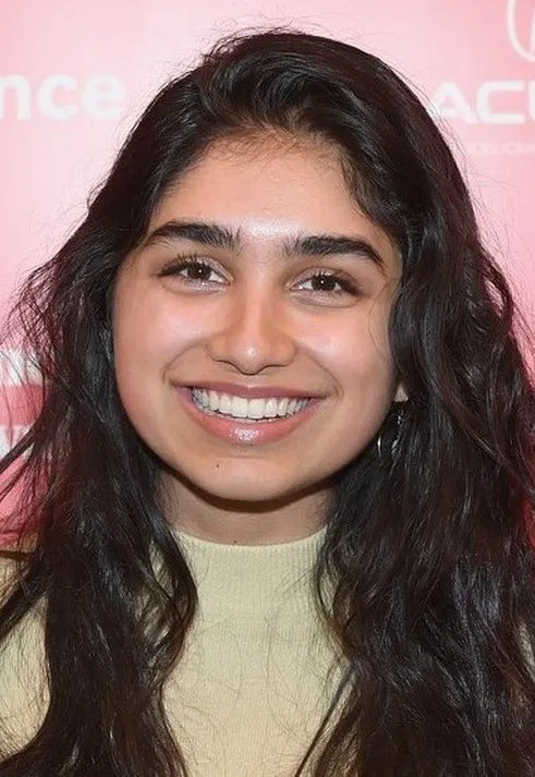 雅典娜·弗里泽尔 Atheena Frizzell