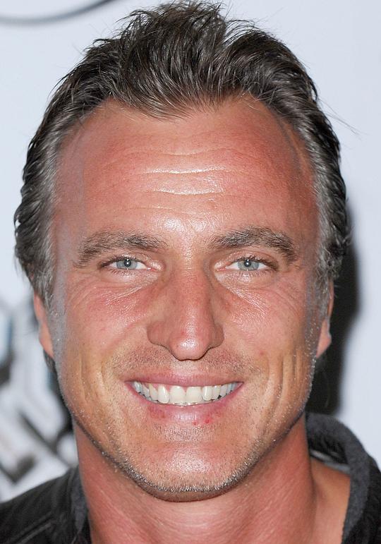 大卫·吉诺拉	 David Ginola