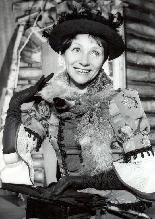 斯特凡尼亚·伊文斯卡 Stefania Iwinska