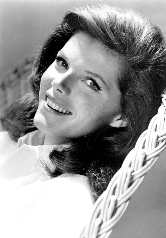 萨曼莎·艾加 Samantha Eggar