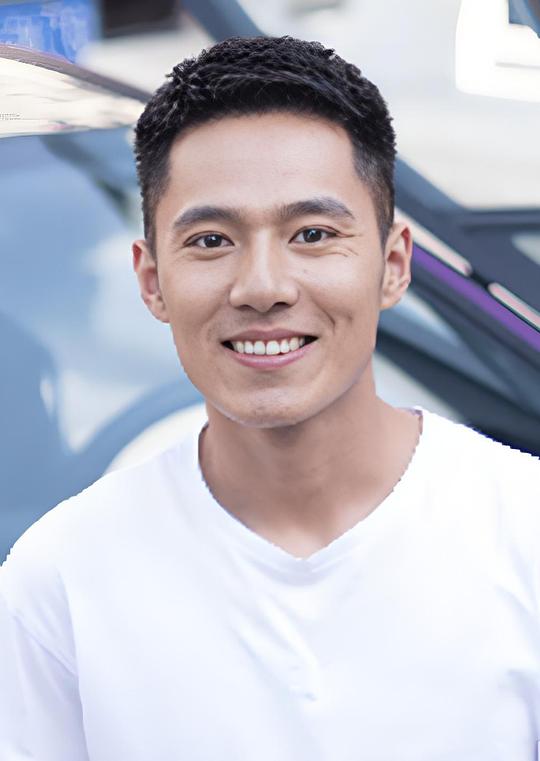 刘琦枫 Qifeng Liu