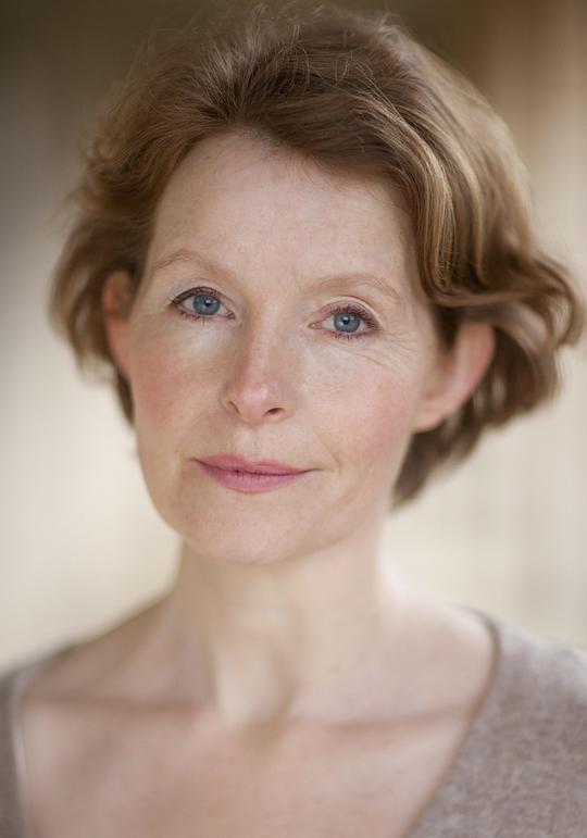 凯伦·韦斯特伍德 Karen Westwood