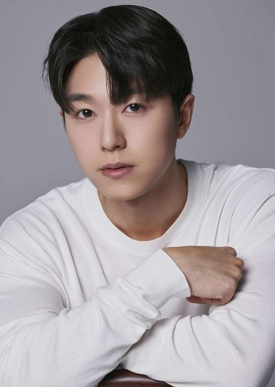 朱思贤 Si-hyun Joo