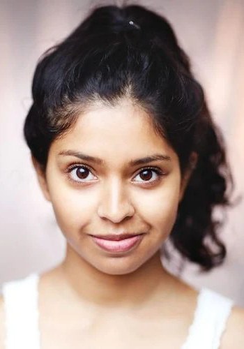 阿努什卡·查克拉瓦蒂 Anushka Chakravarti