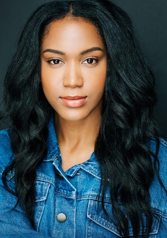 纳塔利·马莱卡 Natalie Malaika