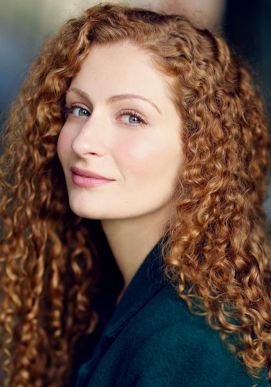 姬莲·塞克 Gillian Saker