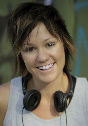 莎拉·斯皮兰 Sarah Spillane