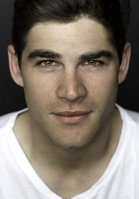 瑞安·伯特罗奇 Ryan Bertroche