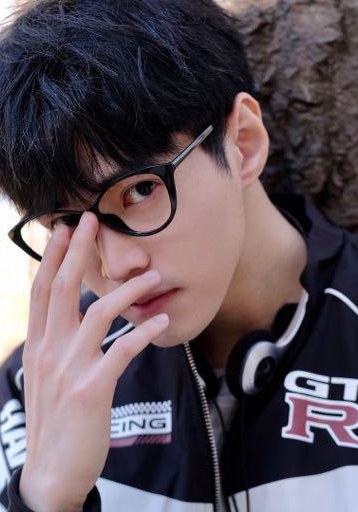 王铮睿 Zhengrui Wang