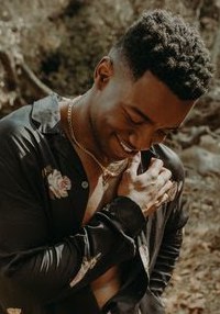 奇布伊肯·乌切 Chibuikem Uche