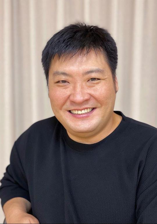 李钟允 Jong-yoon Lee