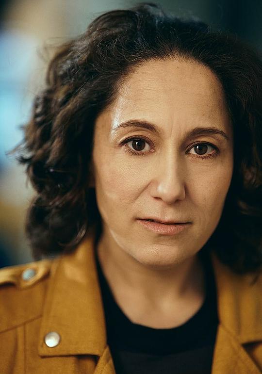 路易萨·古埃雷罗 Luisa Guerreiro