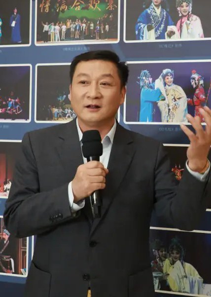 关效宇 Xiaoyu Guan