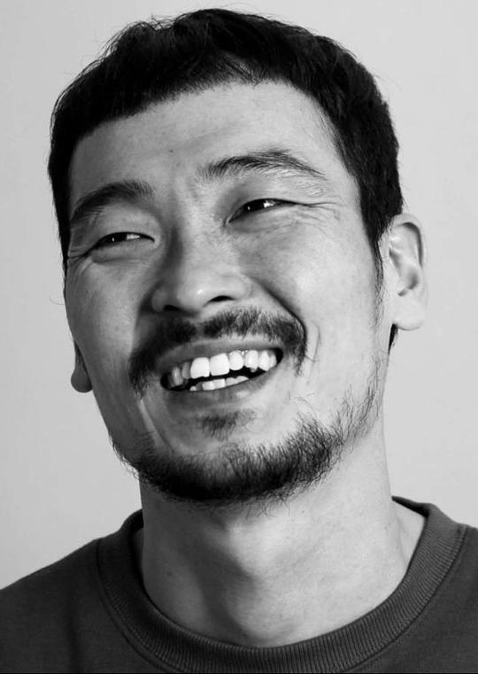 韩东熙 Dong-Hee Han