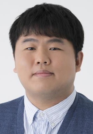 草野伊尼 Ini Kusano