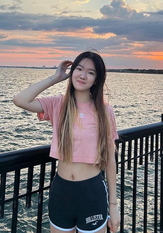 海伦娜·胡 Helena Hu
