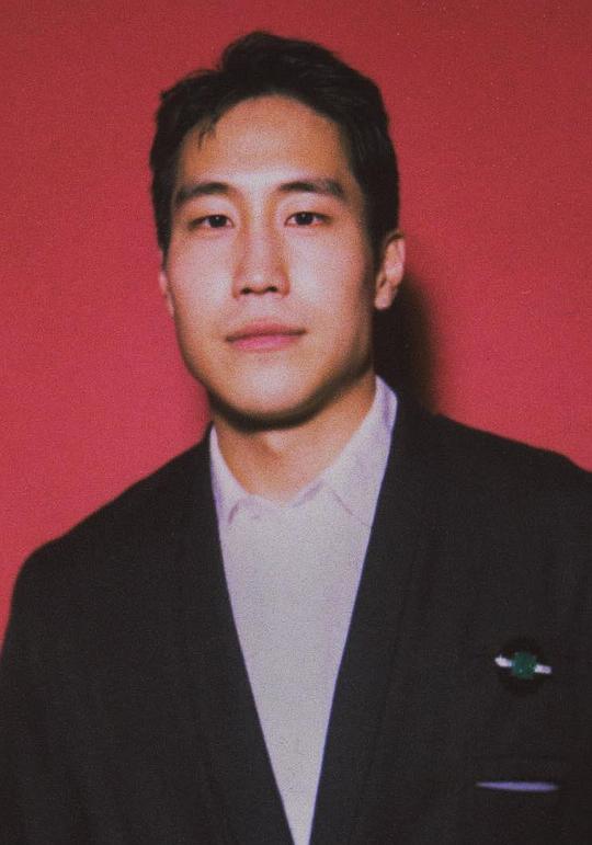 扬·马齐诺 Young Mazino