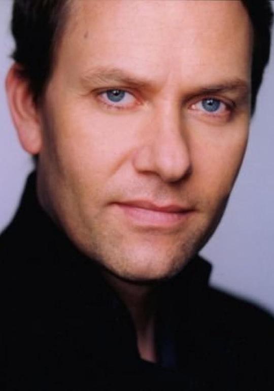 汤姆·巴尼特 Tom Barnett