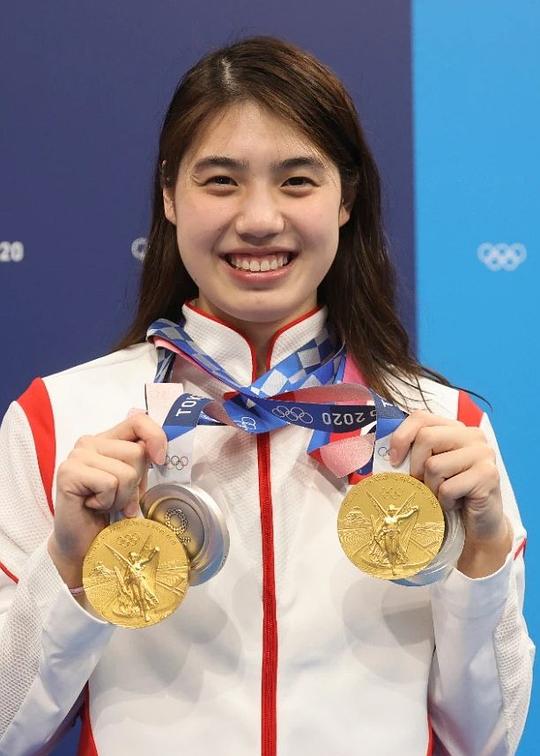 张雨霏 Yufei Zhang