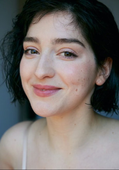 朱莉娅·戈德堡 Julia Goldberg