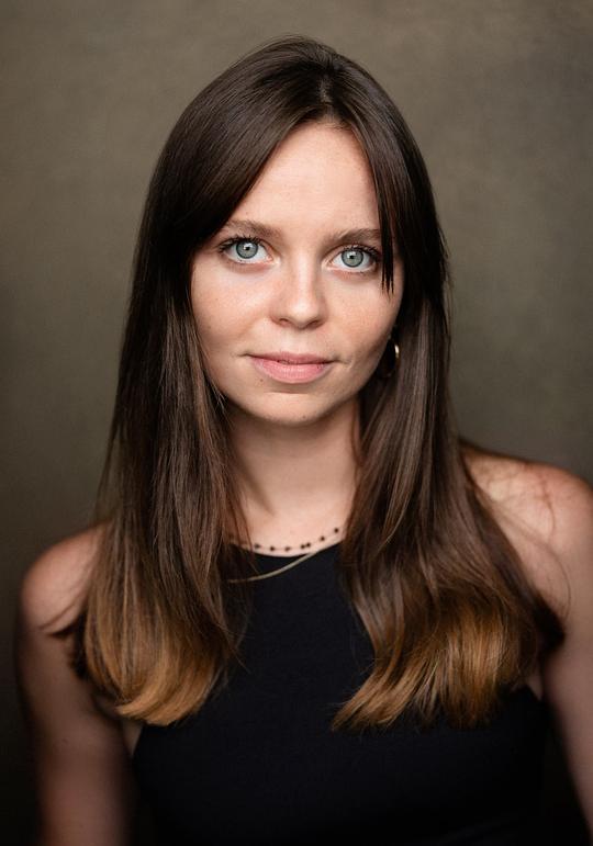 伊娃·布拉德利-威廉斯 Eva Bradley-Williams