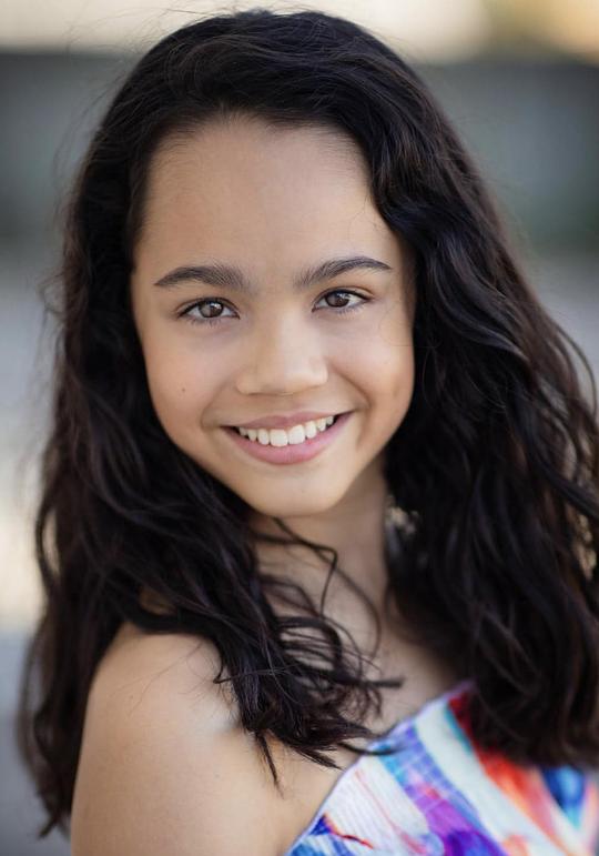 克洛伊·代·洛斯·桑托斯 Chloe De Los Santos