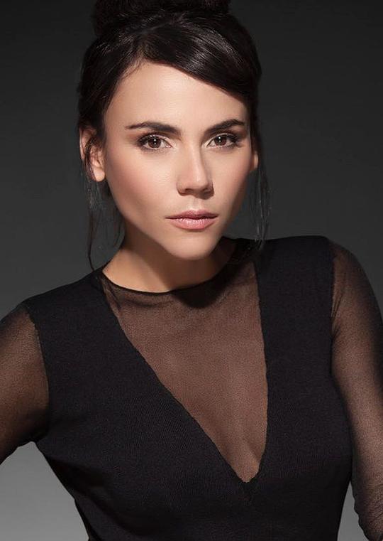 卡萝莱娜·盖坦 Carolina Gaitan