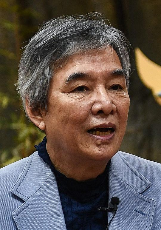 黄强华 Chris Huang