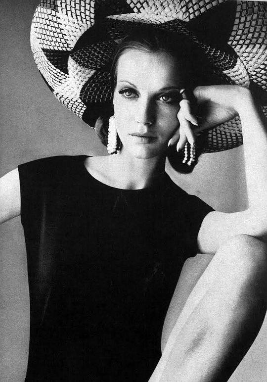 范若施卡·冯·兰朵夫 Veruschka von Lehndorff