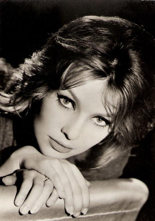 安妮特·索伦伯格 Annette Stroyberg