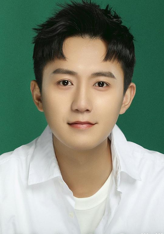 梁志港 Zhigang Liang