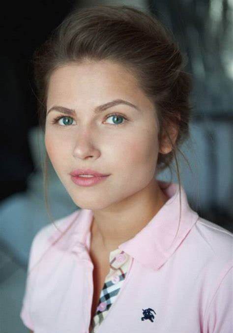 尤利娅·托波尔尼茨卡娅 Yuliya Topolnitskaya
