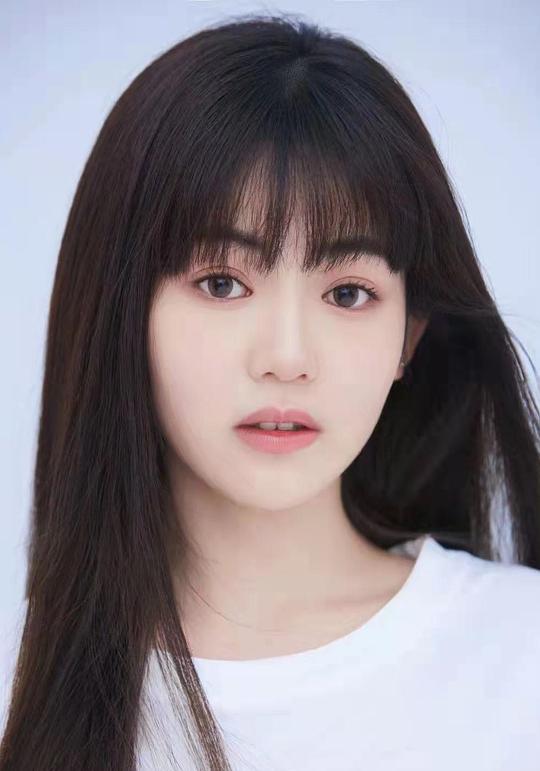 周子歆 Zixin Zhou