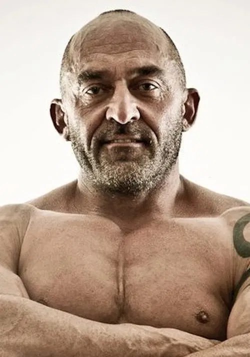 嘉斯·柯林斯 Garth Collins