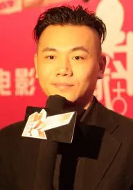 张艺飞 Yifei Zhang