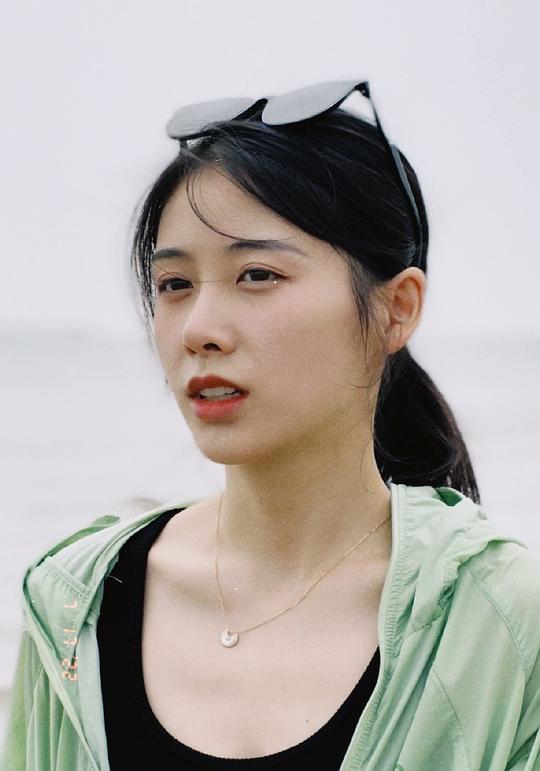 钟小淇 Xiaoqi Zhong