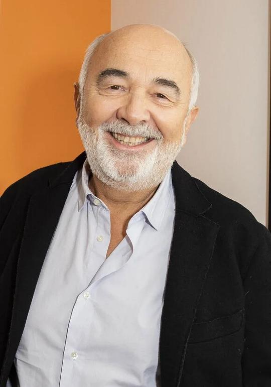 热拉尔·朱尼奥 Gérard Jugnot