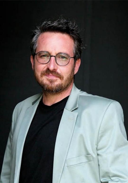 埃马努埃尔·珀尔武 Emanuel Pârvu