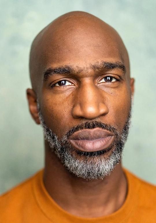 罗杰·阿乔贝 Roger Ajogbe