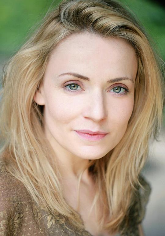 克里斯汀·博顿利 Christine Bottomley