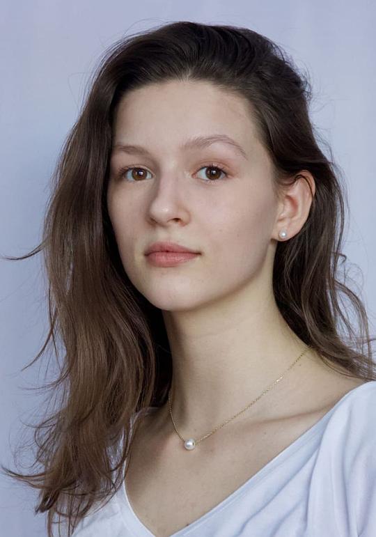 埃玛·布辛斯卡 Ema Businská