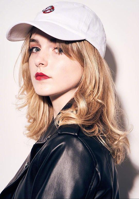 麦肯娜·格瑞丝 Mckenna Grace